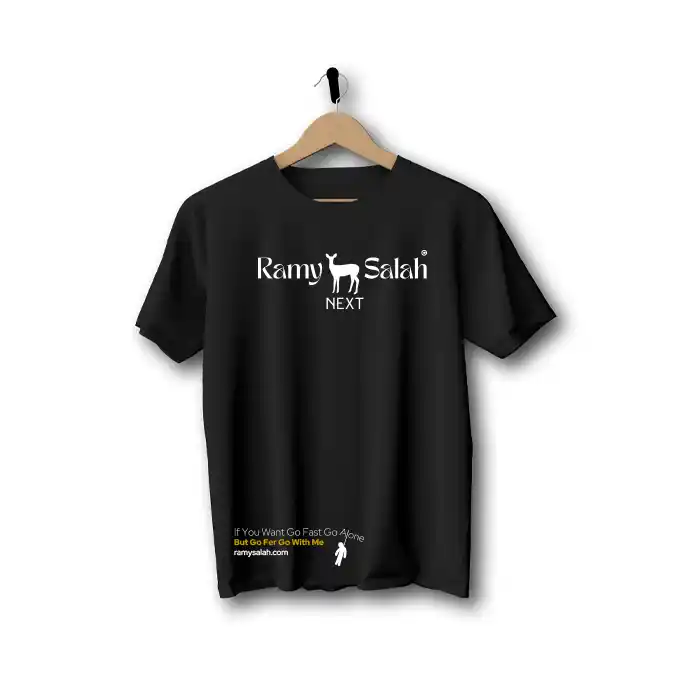 تي شيرت قطن أسود نصف كم مطبوع عليه شعار رامي صلاح | Black cotton t-shirt printed with Ramy Salah logo