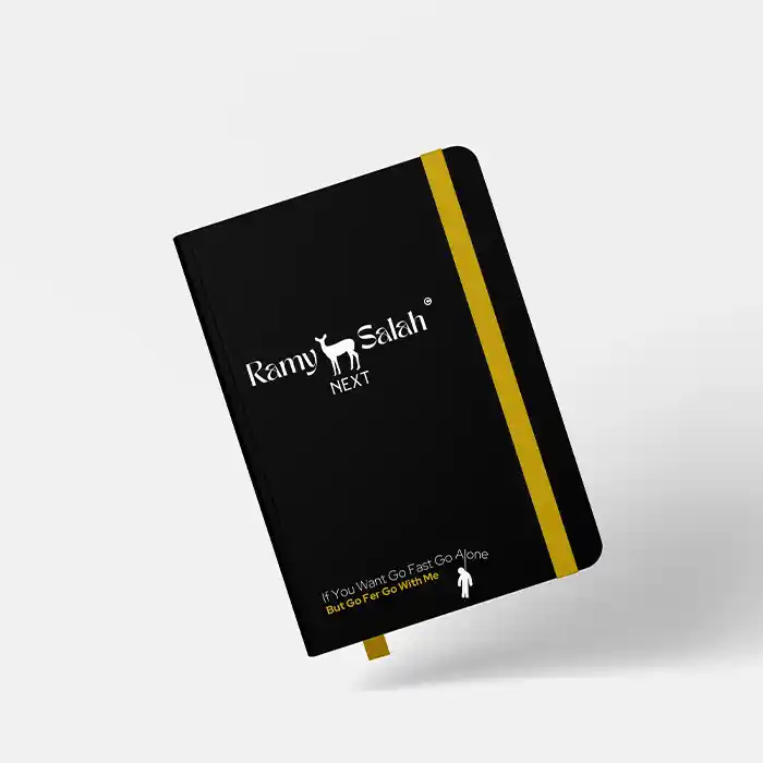 دفاتر ملاحظات باللون الأسود مطبوع عليها شعار رامي صلاح | Black notebooks printed with Ramy Salah logo